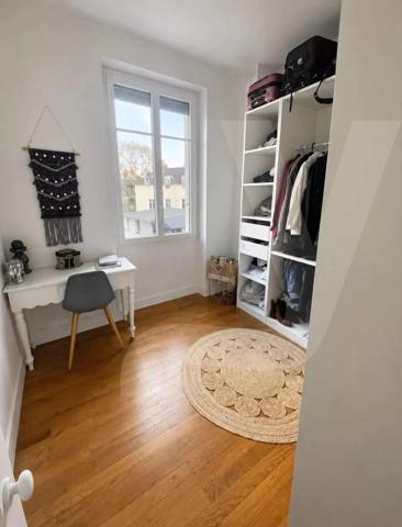 Magnifique T3 Boulevard Meusnier de Querlon Parking+ Cave+ Grenier - 44000 Nantes - Réf 290