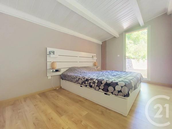 Maison à vendre  6 pièces - 128 m 2   DRAGUIGNAN  - 83