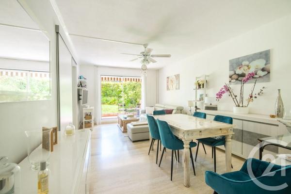 Appartement F4 à vendre  4 pièces - 92 m 2   NICE  - 06