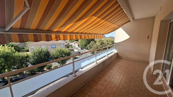 Appartement F3 à vendre  3 pièces - 89 m 2   ANGOULEME  - 16