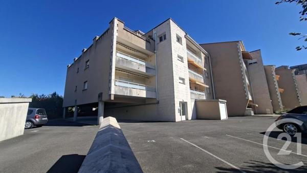 Appartement F3 à vendre  3 pièces - 89 m 2   ANGOULEME  - 16
