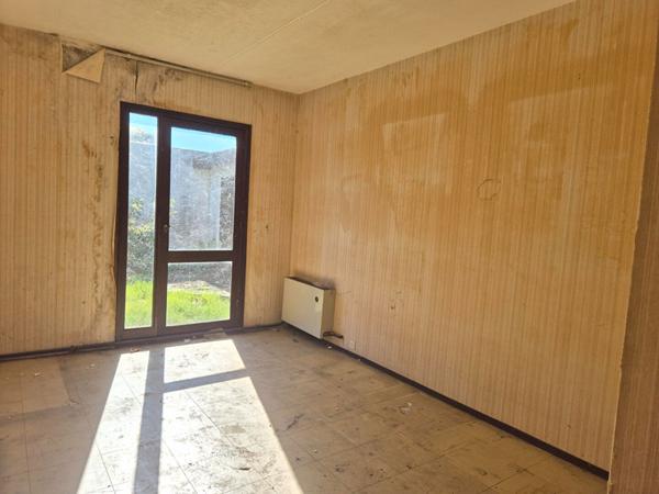 GRADIGNAN - Maison de 100m² avec garage, entièrement à rénover