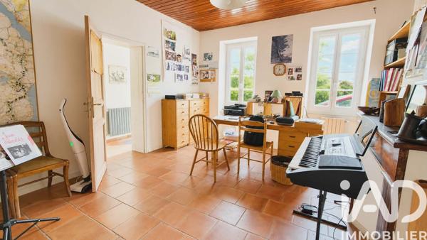 Maison à vendre 7 pièces 264,26 m² Léguevin