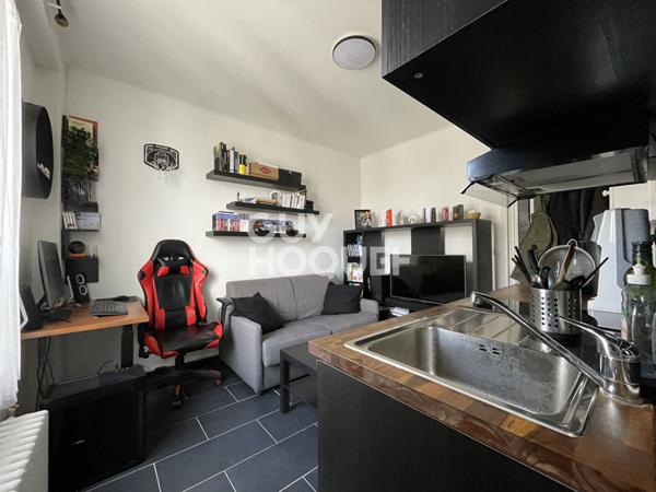 Charmant studio avec vue dégagée - Dernier étage - Gambetta