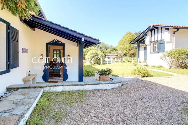 À vendre Guéthary – Villa avec piscine et dépendance