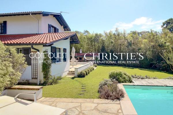 À vendre Guéthary – Villa avec piscine et dépendance