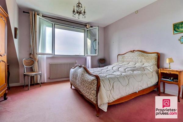 Maison proche centre- 4 ch--sur terrain 1020m2 avec dépendances -