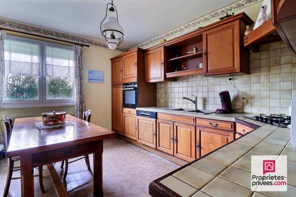 Maison proche centre- 4 ch--sur terrain 1020m2 avec dépendances -