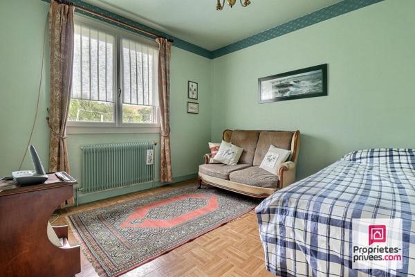 Maison proche centre- 4 ch--sur terrain 1020m2 avec dépendances -