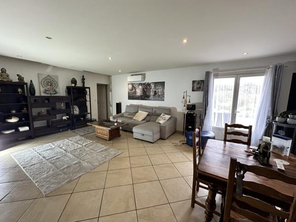 Maison 6 CH+1SB+SE+3WC+DOUBLE GARAGE+PISCINE