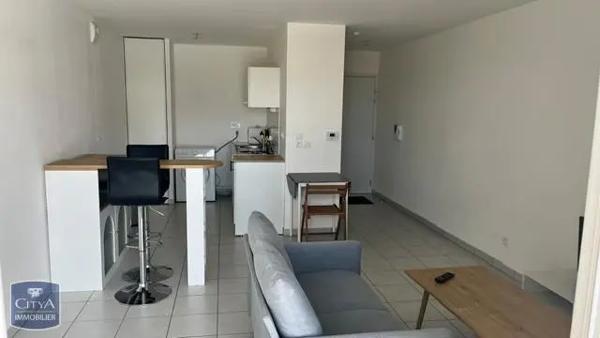 Appartement à louer 2 pièces 45.1m² Saint-Nazaire (44600)