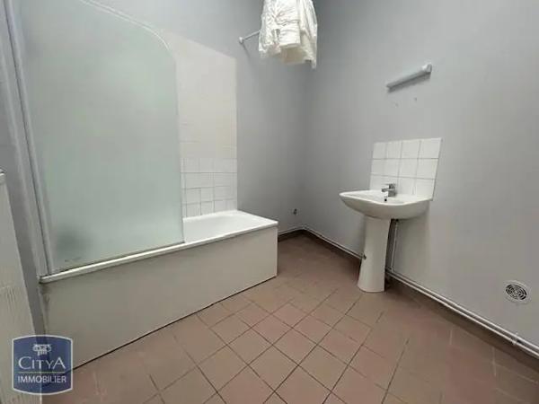 Appartement à louer 1 pièce 49.52m² Armentières (59280)