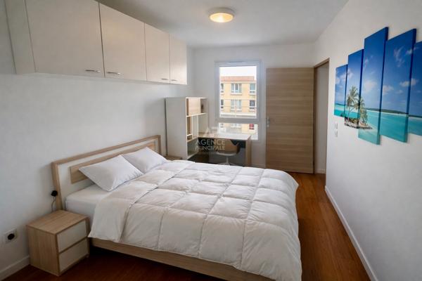 Appartement Nanterre 2 pièce(s) 31m2 Loyer 1 120 €/mois charges comprises **  - Référence  15107