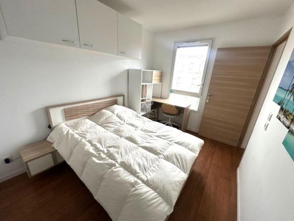 Appartement Nanterre 2 pièce(s) 31m2 Loyer 1 120 €/mois charges comprises **  - Référence  15107