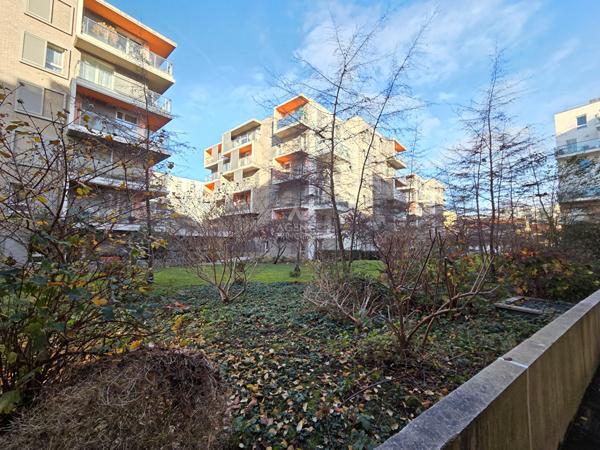 Appartement Nanterre 2 pièce(s) 31m2 Loyer 1 120 €/mois charges comprises **  - Référence  15107