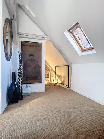 Un appartement enveloppant et lumineux