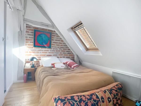 Un appartement enveloppant et lumineux