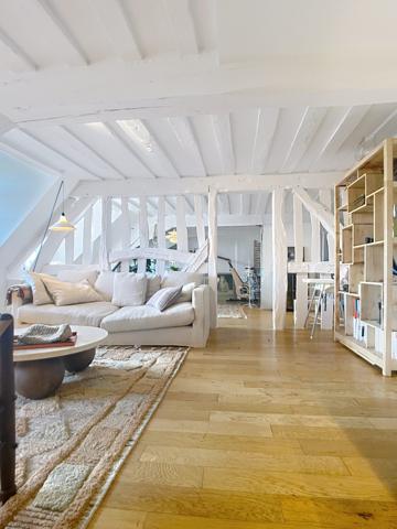 Un appartement enveloppant et lumineux