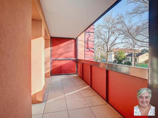 T2 de 40 M2 à 5 min du métro D PARILLY