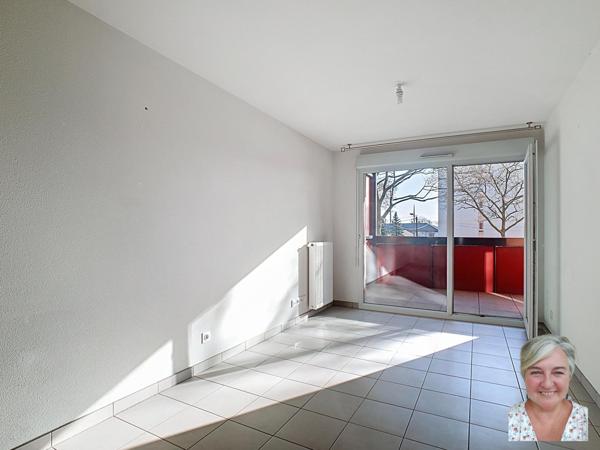 T2 de 40 M2 à 5 min du métro D PARILLY