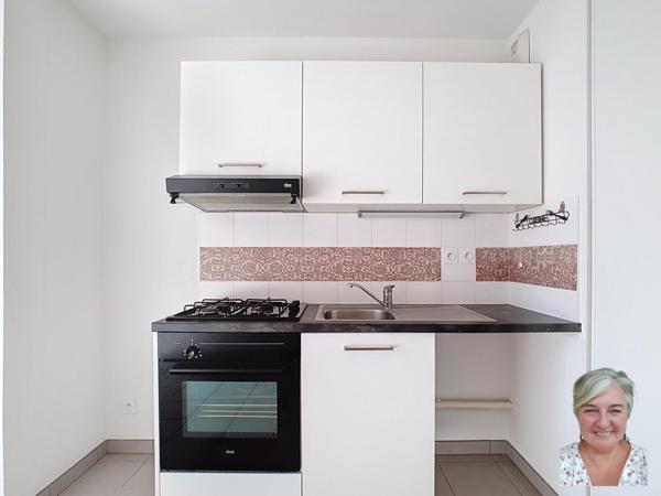 T2 de 40 M2 à 5 min du métro D PARILLY