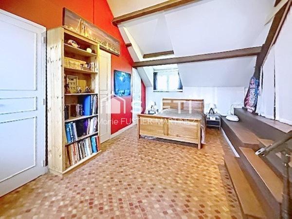 Longère de charme –169 m² - 260 000 € – Secteur St-Germain-Laval