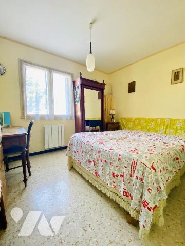 Appartement T4 duplex avec balcon et stationnement à 5min à pieds de la plage