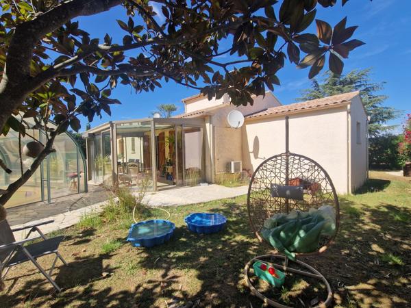 Salles d'Aude - Villa familiale avec piscine et garage sur parcelle arborée de 1306 m²