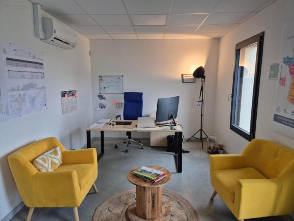 Entrepôt et bureaux à vendre à Amboise dans l'Indre-et-Loire (37400), ref : CB