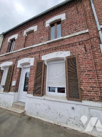 Maison de ville avec trois chambres et jardin