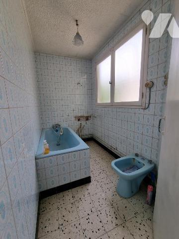 Maison de ville avec trois chambres et jardin