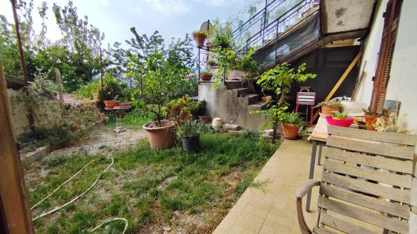 Breil-sur-Roya (06540) Maison avec jardinet à Libre - Eglise