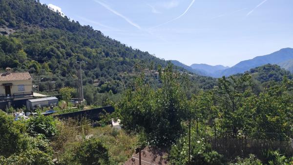Breil-sur-Roya (06540) Maison avec jardinet à Libre - Eglise