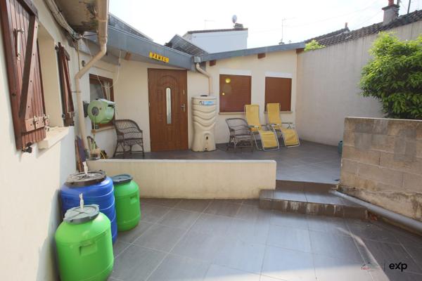 Maison avec dépendance, proche métro