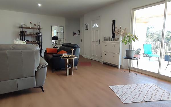 Maison à vendre    3 pièces • 120 m2 Saint-Martin-de-Valgalgues