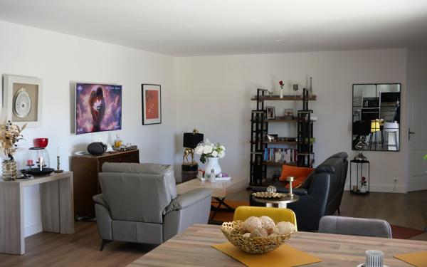 Maison à vendre    3 pièces • 120 m2 Saint-Martin-de-Valgalgues