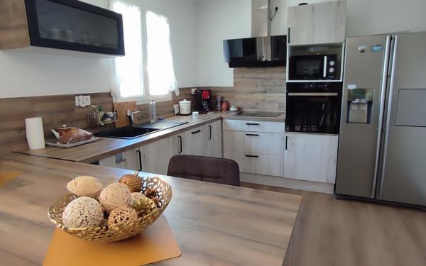 Maison à vendre    3 pièces • 120 m2 Saint-Martin-de-Valgalgues