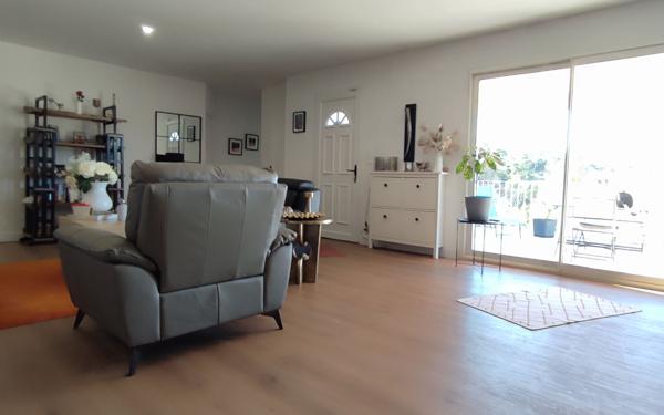 Maison à vendre    3 pièces • 120 m2 Saint-Martin-de-Valgalgues