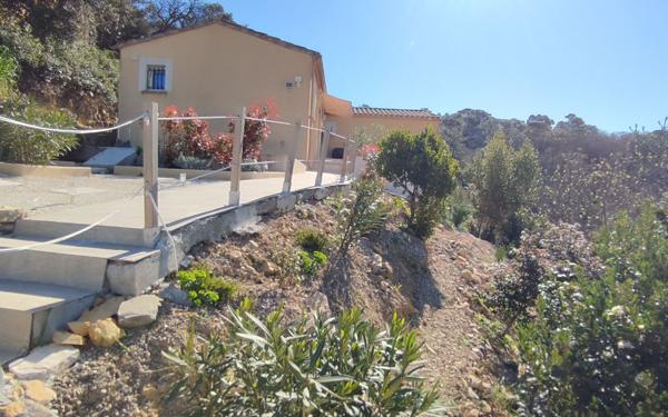 Maison à vendre    3 pièces • 120 m2 Saint-Martin-de-Valgalgues