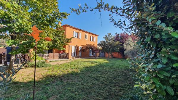 Maison 6 pièces - 204 m² Exclusivité efficity