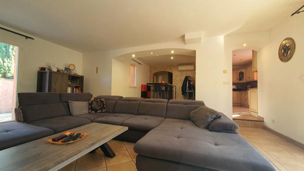 Maison 6 pièces - 204 m² Exclusivité efficity