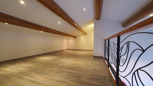 Maison 6 pièces - 204 m² Exclusivité efficity