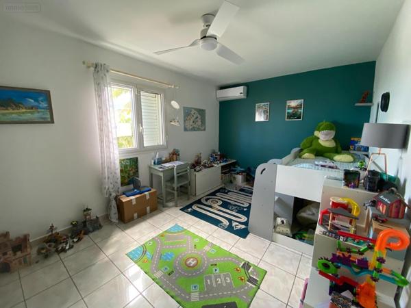 Villa à vendre à Saint-Paul à la Réunion (97460), ref : 228809   
La Plaine / Bois de Nèfles