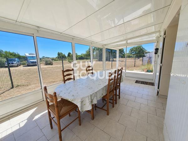Saint-Georges-d’Oléron – Maison familiale 5 pièces avec véranda, double garage et jardin de 609 m²