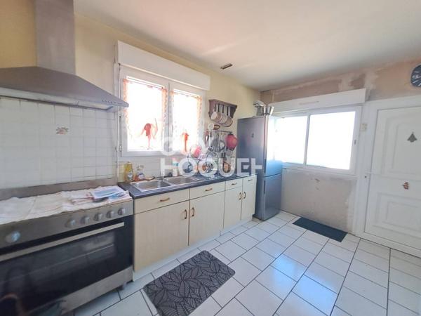 Saint-Georges-d’Oléron – Maison familiale 5 pièces avec véranda, double garage et jardin de 609 m²
