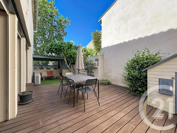 Maison à vendre  10 pièces - 252,48 m 2   MONTPELLIER  - 34