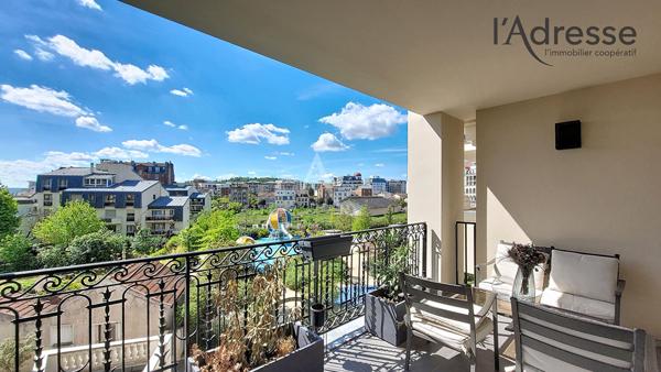 PUTEAUX / Eco Quartier des Bergères (Cour des Ducs) - 3 pièces de 69 m² avec loggia 12m² , balcon et parking boxé