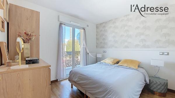 PUTEAUX / Eco Quartier des Bergères (Cour des Ducs) - 3 pièces de 69 m² avec loggia 12m² , balcon et parking boxé