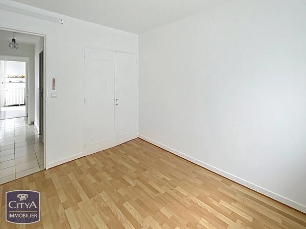 Appartement à vendre 3 pièces 72m² Saint-Quentin (02100)