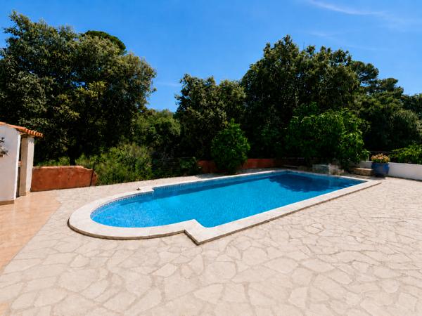 Maison
         8 pièces
        - 213 m² Bien prestige 590 000 € *